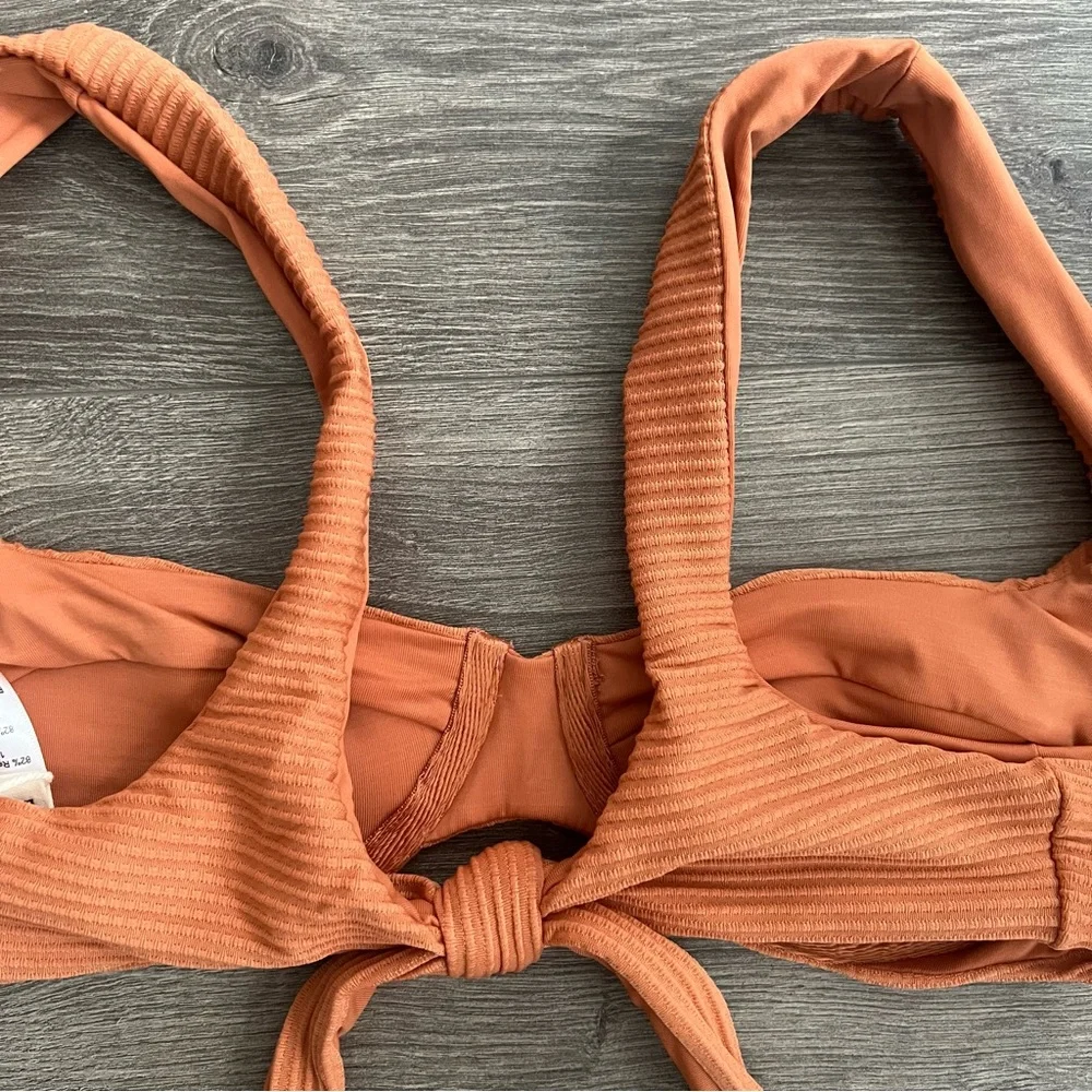 L*SPACE Nikita Bikini Top XS Sienna Ribbed Neutral Underwire Demi Cups Retro 70s